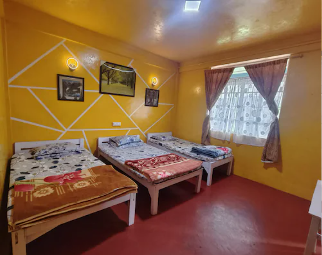 D Cloud Guesthouse triple room
